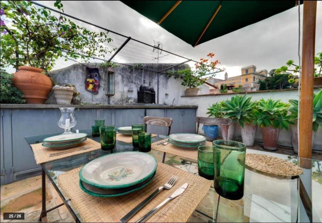 Luxury Art Apartment In Trastevere With Terrace Rome Luaran gambar