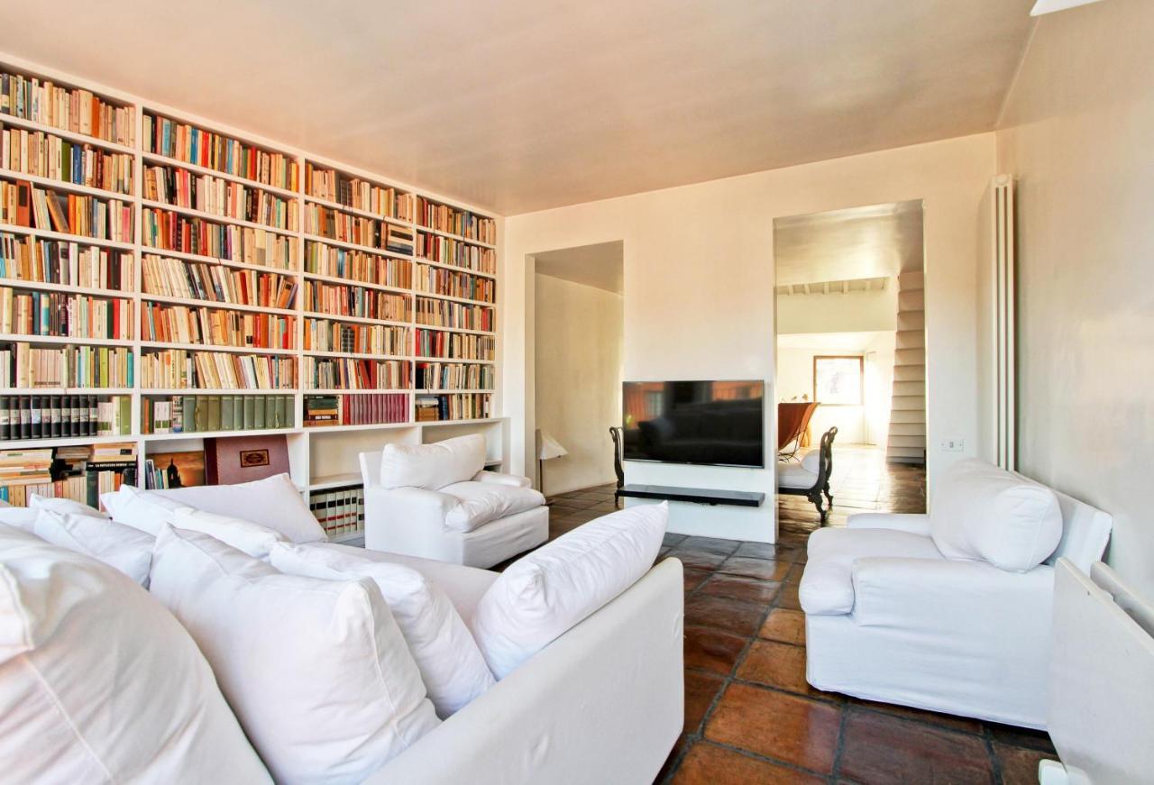 Luxury Art Apartment In Trastevere With Terrace Rome Luaran gambar