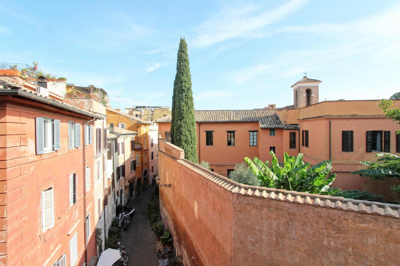 Luxury Art Apartment In Trastevere With Terrace Rome Luaran gambar